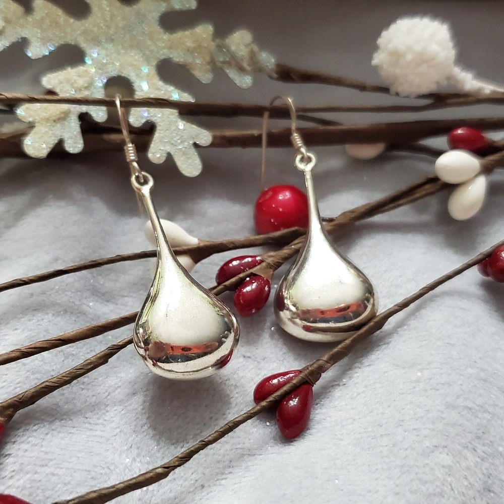 Genuine Silver Teardrop Earrings